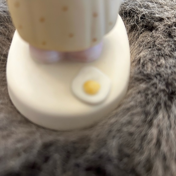 Precious Moments - Picture 4 of 4